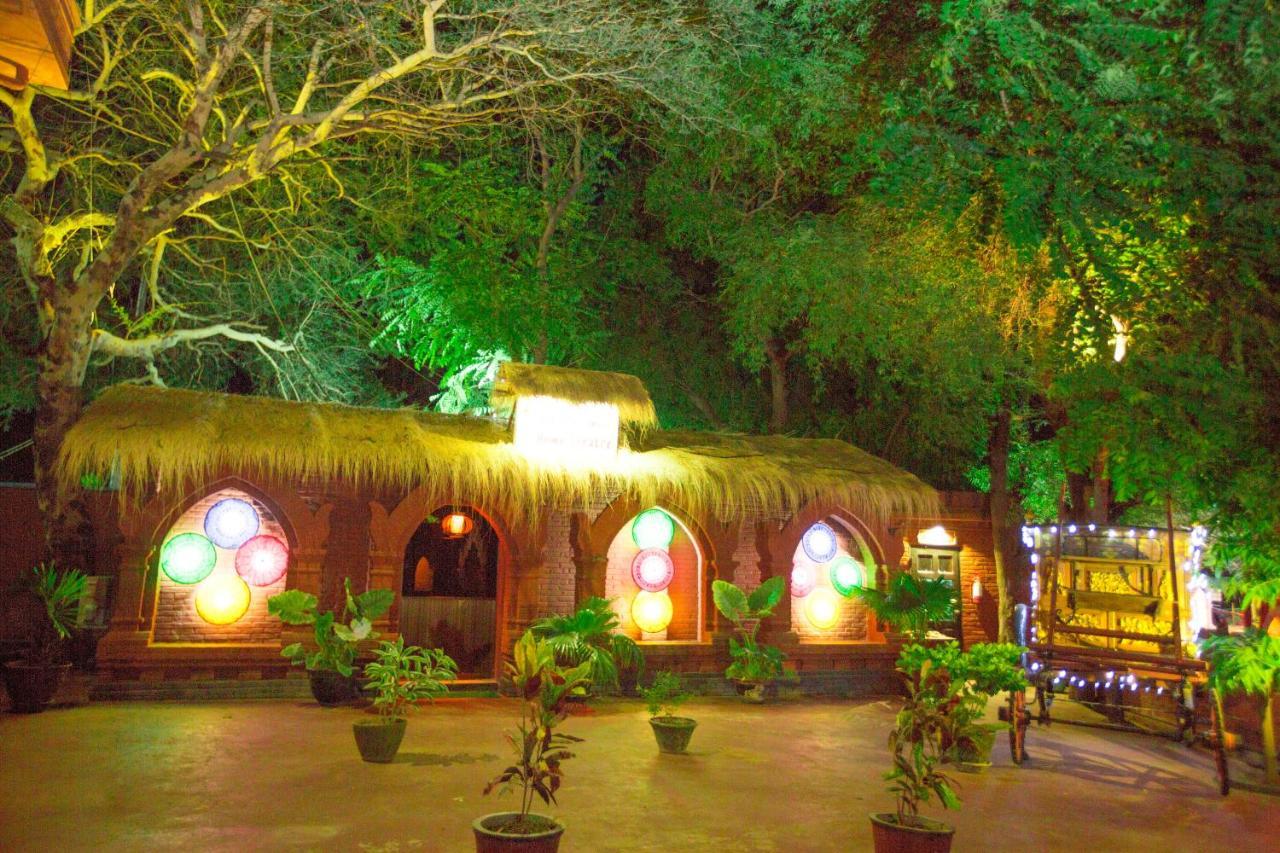 Hotel Sincere Smile Bagan New Bagan Esterno foto